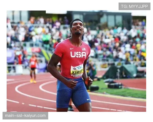 弗雷德·科尔利打破男子300米室内世界纪录